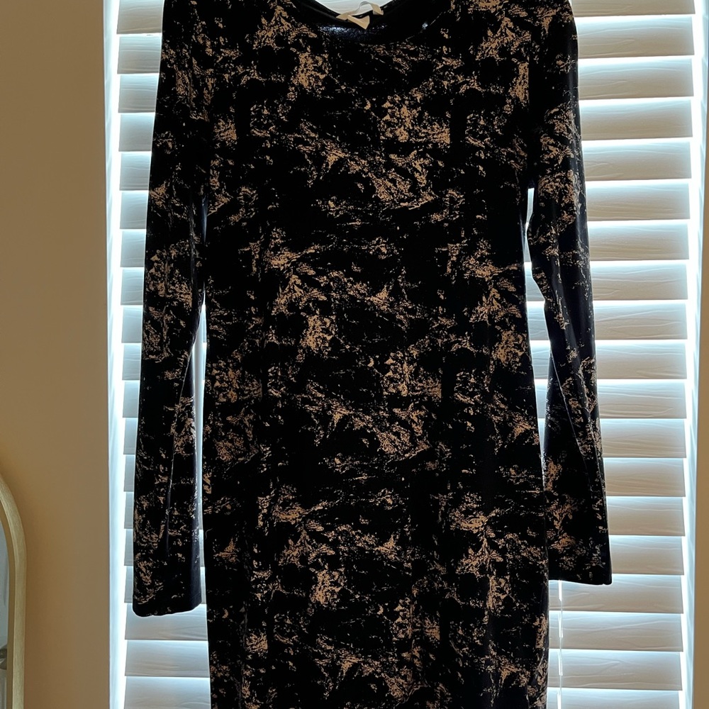 Patterned mini dress - Picture 2 of 3
